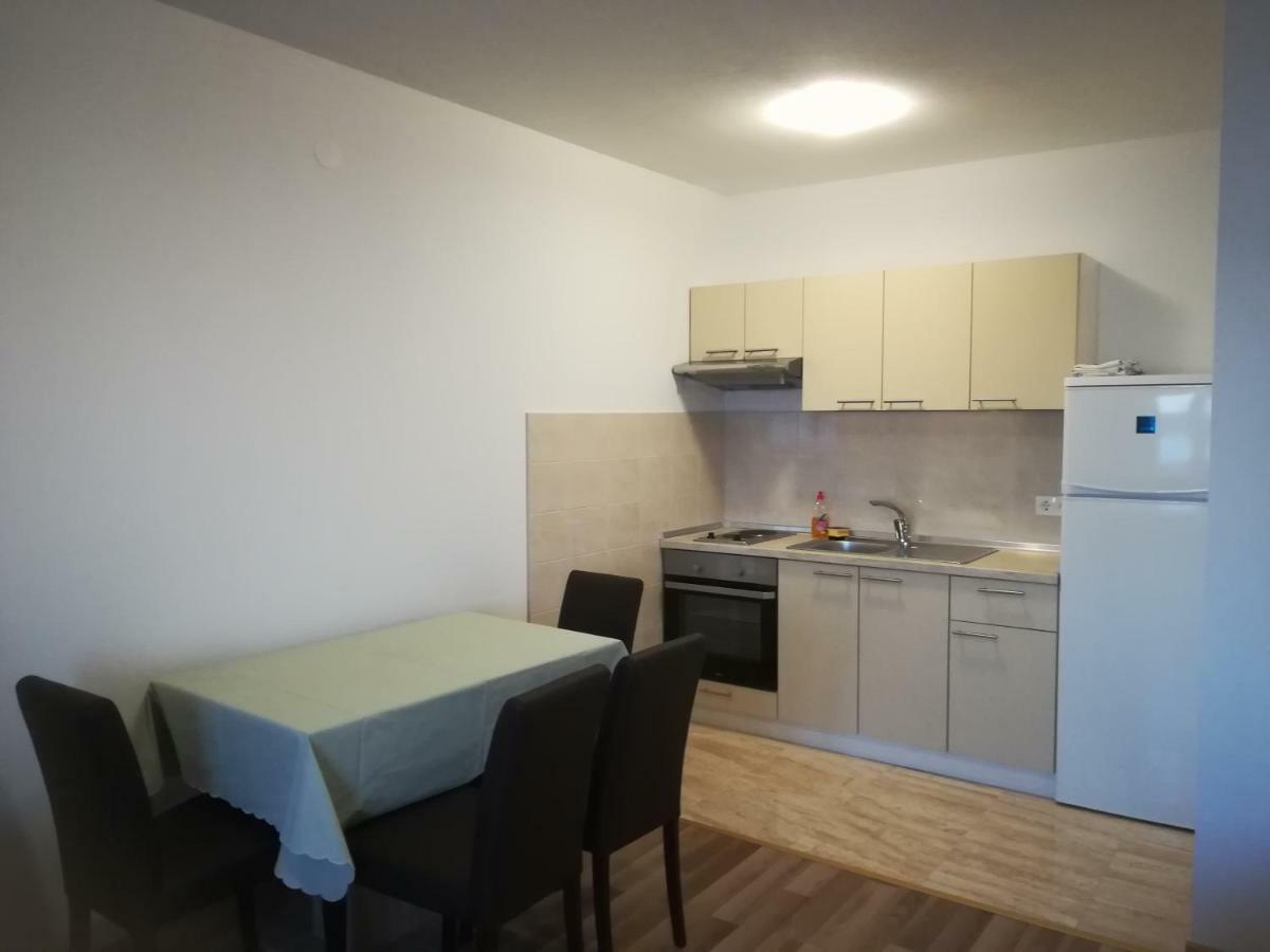 Apartments Nikola Caska Novalja Exteriör bild